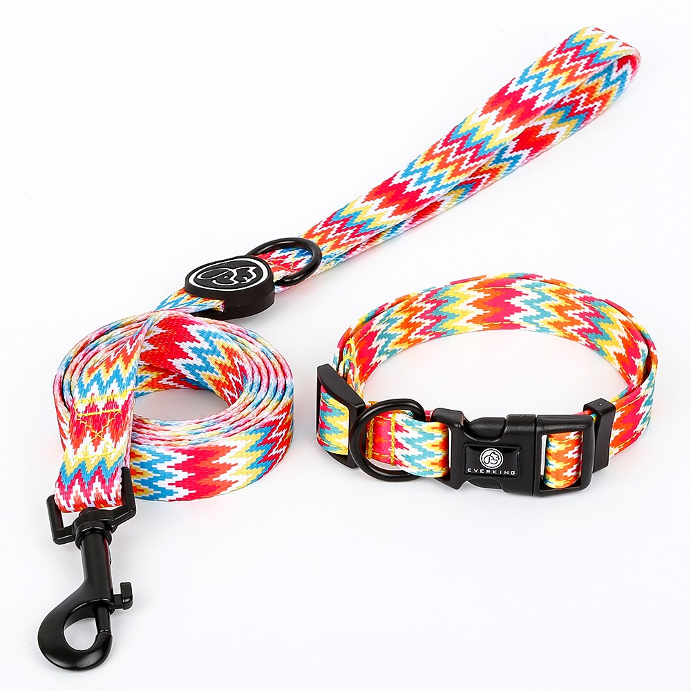 Checkered dog collar traction rope